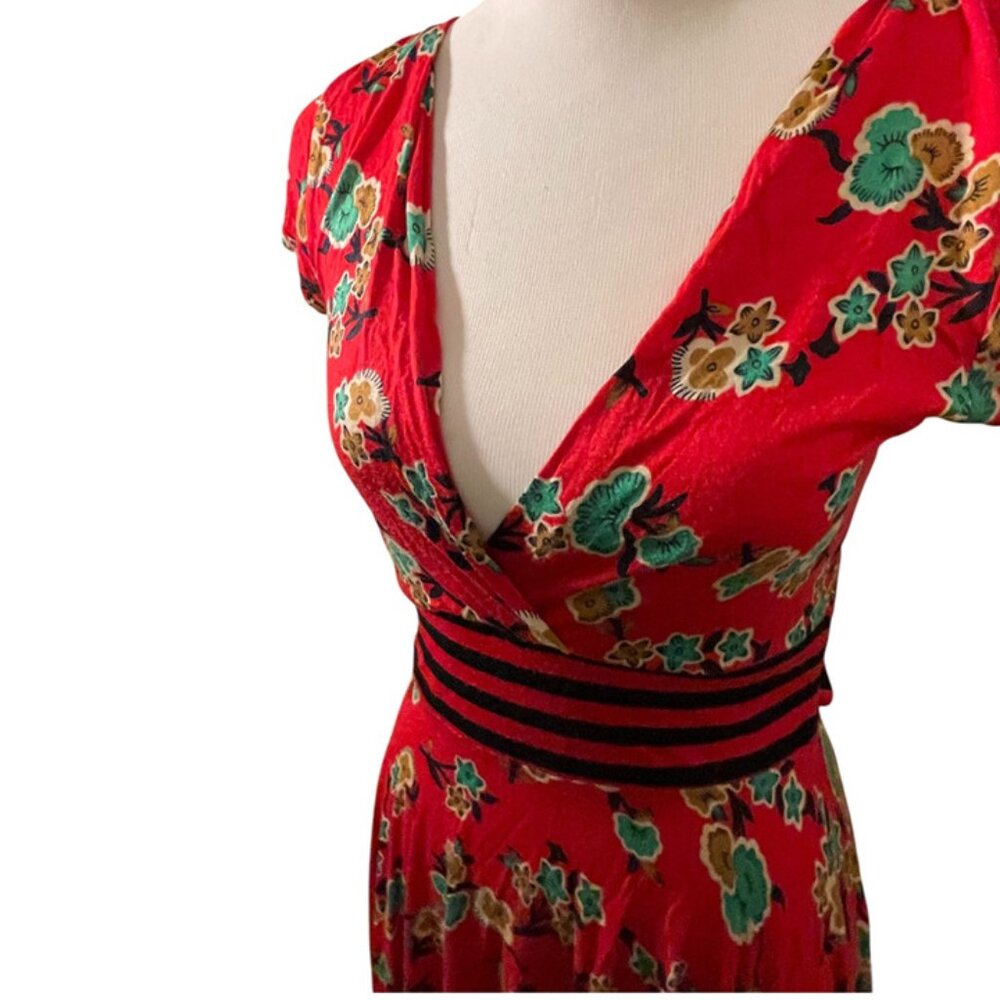 Cute red sundress M